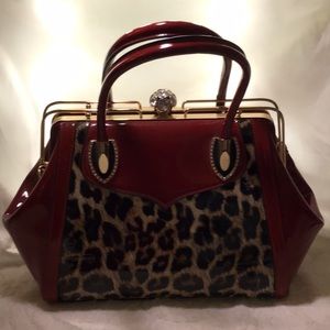 Cheetah purse w Bling detail